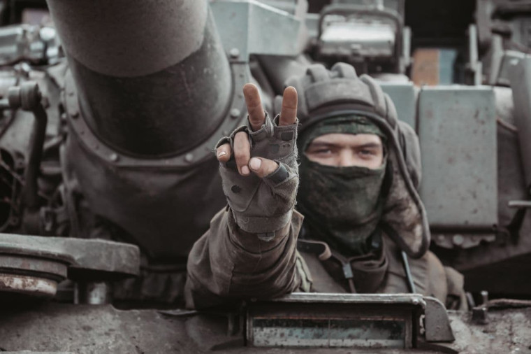 Служи по контракту в Вооруженных Силах России!. Служи по контракту в Вооруженных Силах России!.